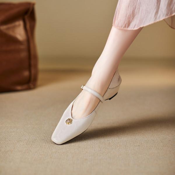 Crafted with Elegance: Luxurious Handmade Leather Women's Shoes(E5or76843)