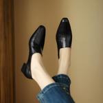 Elegance in Every Step: Handcrafted Premium Leather Women's Footwear(Easn20181531)