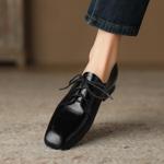 Handcrafted Luxury Leather Shoes: Elegance in Every Stitch(Easn20181575)