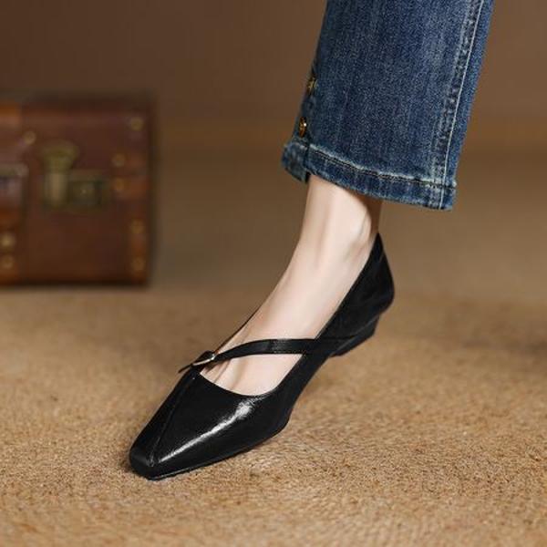 Exquisite Handcrafted Leather Women's Shoes: A Fusion of Luxury and Elegance(Easn20182339)