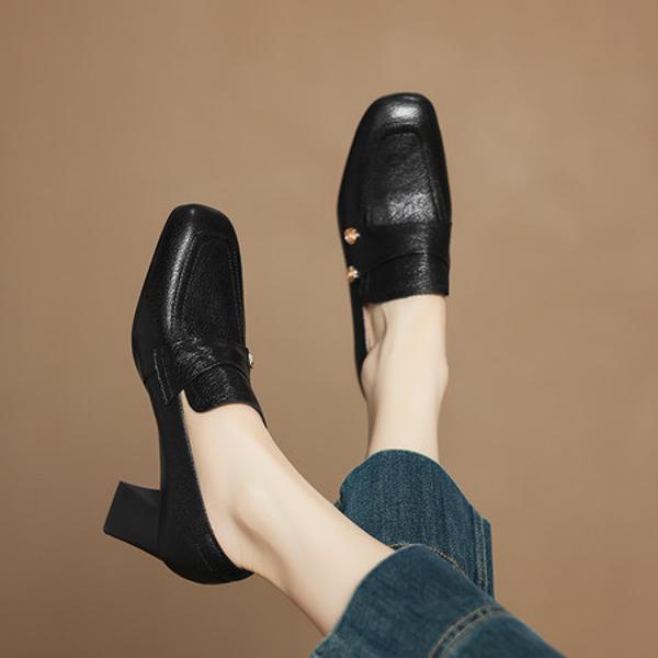 Handcrafted Leather Women's Shoes: Exquisite Quality and Elegant Luxury.(Easn20182555)