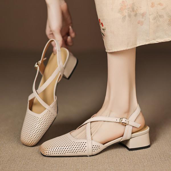 Elegant Handcrafted Leather Women's Shoes of Superior Quality(Easn20183026)