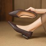 Elegant Handcrafted Leather Shoes: Luxurious Quality and Craftsmanship(Easn20182813)