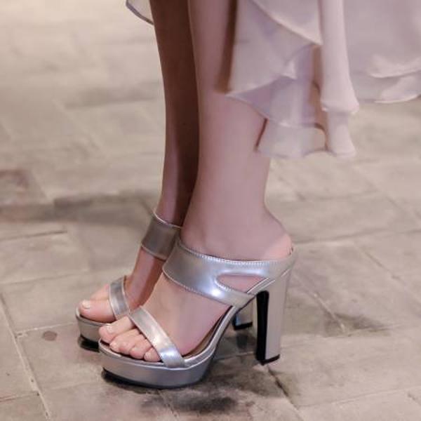 Luxurious Handmade Leather Women's Shoes: Craftsmanship and Elegance(Ebuka45907)