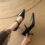 Elegantly Crafted Luxury Handmade Leather Footwear for Women's Sophistication(Ebuka45831)