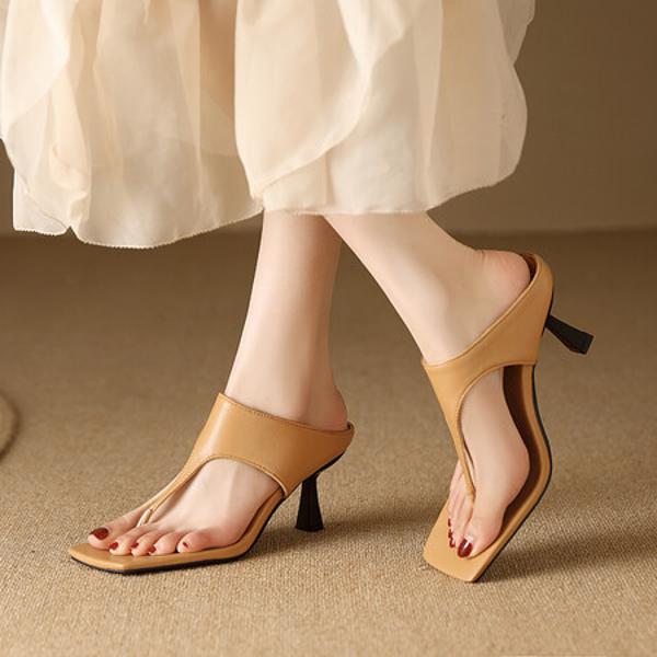 Handcrafted Luxury Leather Women's Shoes: Elegant Craftsmanship and Quality.(Ebuka45711)