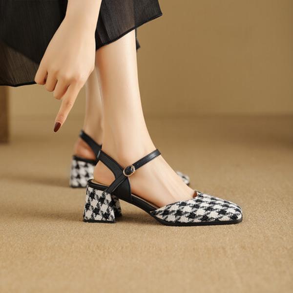 Exquisite Handcrafted Leather Women's Shoes: A Touch of Luxury and Elegance(Ebuka303-2)