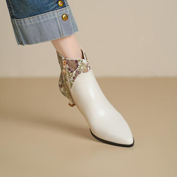 Exquisite Handmade Leather Women's Shoes - Elegance Redefined in Every Stitch(Echengdu2567)