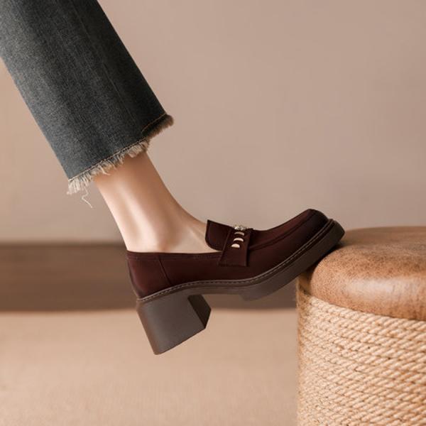 Exquisite Handcrafted Leather Women’s Shoes: A Blend of Luxury and Elegance(EcqiHY-7066)