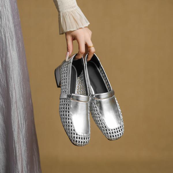 Elegant Handcrafted Leather Women’s Shoes of Superior Quality(EcqiH-7312)