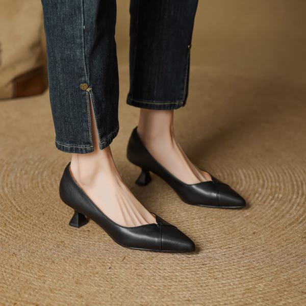 Handcrafted Genuine Leather Women's Shoes: Exquisite Elegance & Quality(EcqiH-7355)