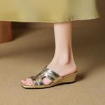 Elegantly Crafted Luxury Leather Handmade Women's Shoes of Exquisite Quality(EcqiH-7958)