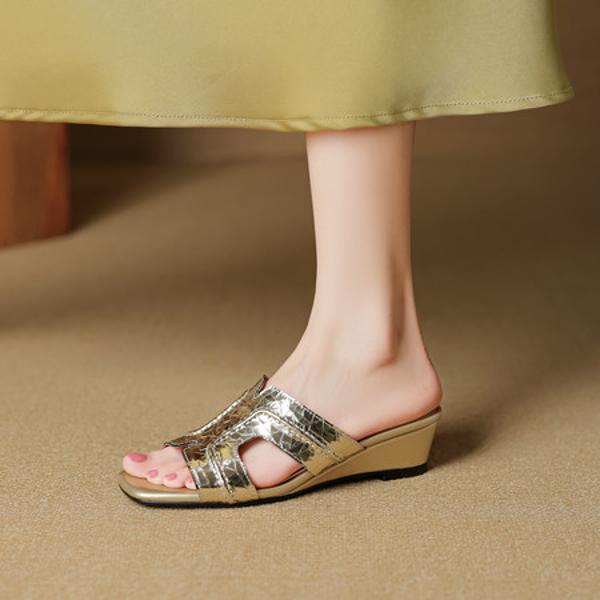 Elegantly Crafted Luxury Leather Handmade Women's Shoes of Exquisite Quality(EcqiH-7958)