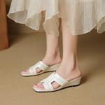 Elegantly Crafted Luxury Leather Handmade Women's Shoes of Exquisite Quality(EcqiH-7958)