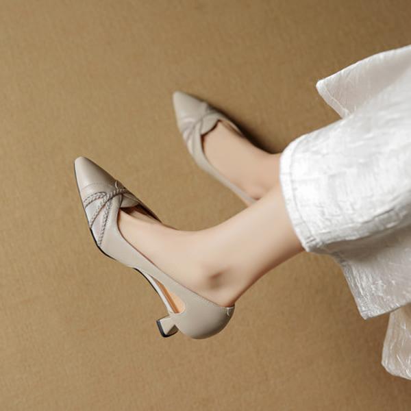 Handcrafted Genuine Leather Women's Shoes: Luxury, Elegance, and Artistry.(EcqiH-8039)