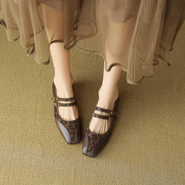 Exquisite Handcrafted Leather Women's Shoes: A Touch of Luxury and Elegance(EcqiH-8138)