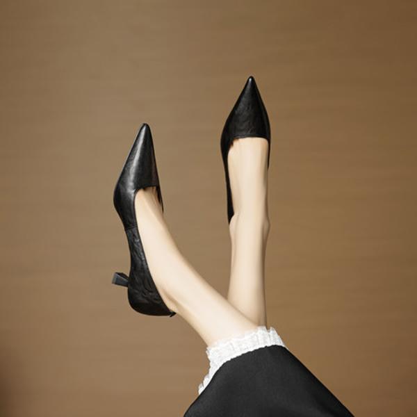 Elegant Handcrafted Leather Women’s Shoes: Luxury Crafted with Excellence(EcqiHC-8170)