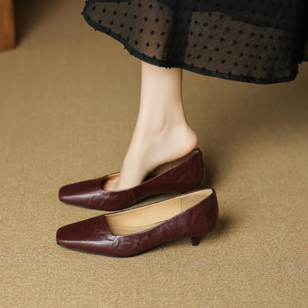 Handcrafted Leather Women's Shoes: Elegance in Luxury Quality(EcqiHC-8196)