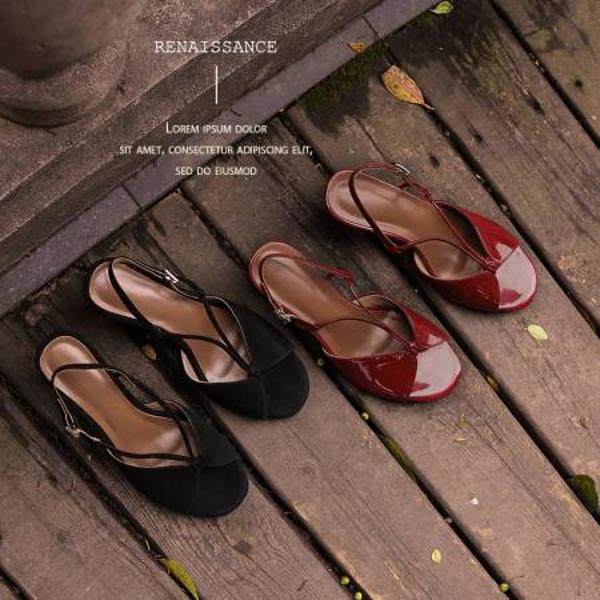 Crafted Luxury: Elegant Handcrafted Genuine Leather Women's Shoes(Edfmr290)