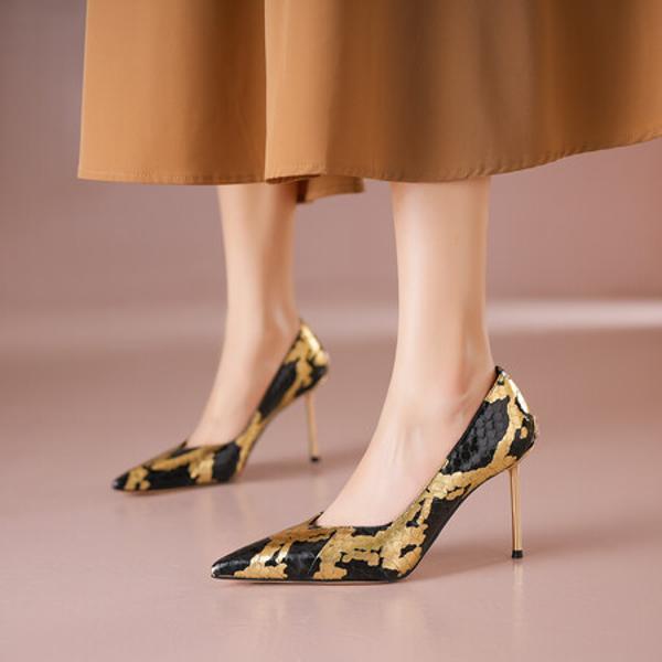 Elegant Handcrafted Leather Shoes: Luxury Craftsmanship, Quality.(Edfmr8000)