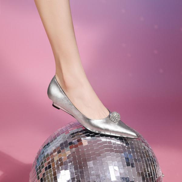 Handcrafted Leather Women's Shoes: Elegance in Superior Craftsmanship(Ediandian8525)