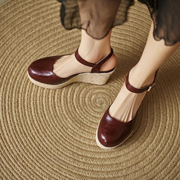 Exquisite Handmade Leather Women's Shoes: Crafted for Elegance and Luxury(EdlnxC-2)