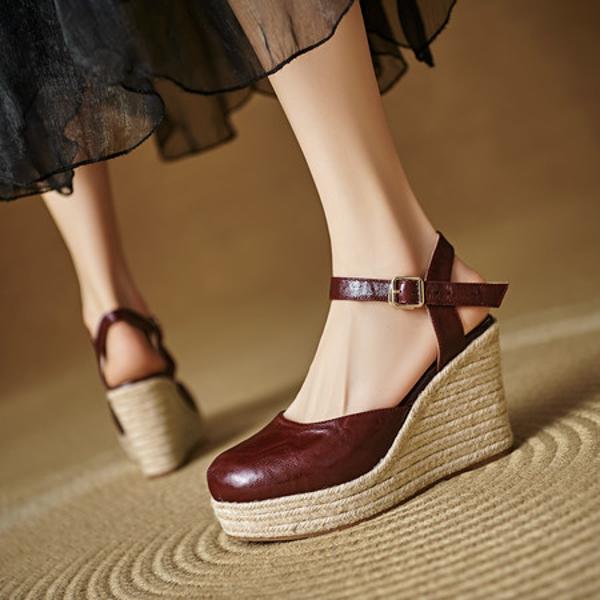 Handcrafted Leather Women's Shoes: Elegance in Every Stitch(EdlnxCC-2)