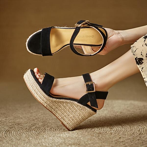 Luxurious Handcrafted Leather Women’s Shoes for Elegance(EdlnxCC-6)