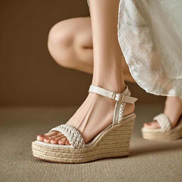 Exquisite Handcrafted Leather Women's Shoes: Luxury & Elegance(EdlnxCC-9)