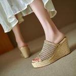 Elegant Handcrafted Leather Women's Shoes: Luxury Craftsmanship.(EdlnxC-12)
