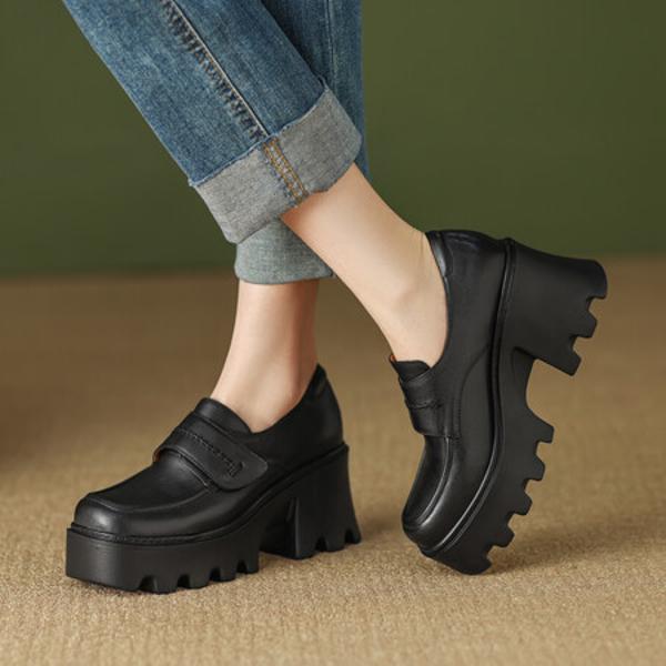 Elevate Your Elegance: Luxurious Handcrafted Leather Women's Shoes(EdslG2357)