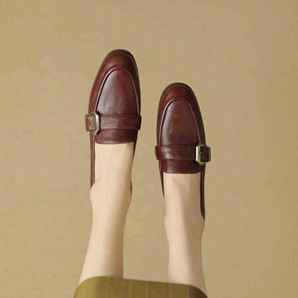 Elegant Handcrafted Leather Women's Shoes: Luxurious Quality Crafted.(Egupai8882581)