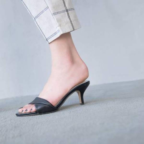 Elegant Handcrafted Leather Women's Shoes of Exquisite Quality(EqijiayiXC300)