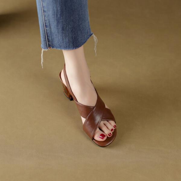 Handcrafted Leather Women’s Shoes: Elegance Meets Luxury(Etrj220A3581)