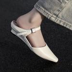 Crafted Luxury: Handcrafted Genuine Leather Woman's Shoes(Etrj220C08)