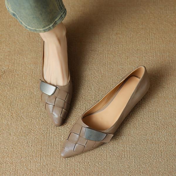 Handcrafted Luxury Genuine Leather Women's Shoes with Elegant Finishing Touches(Etx0863TX462)