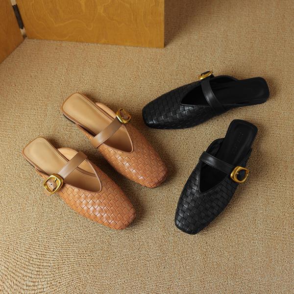 Exquisite Handcrafted Leather Heels: Elevate Elegance with Luxurious Quality(Etx0863TX504)