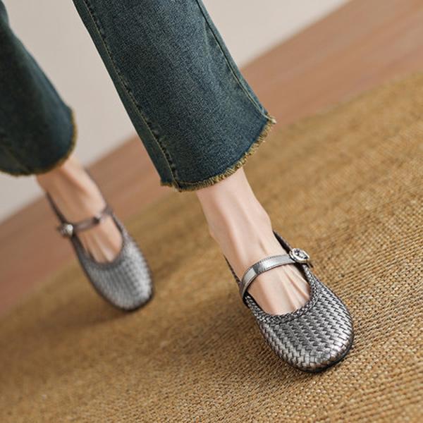 Handcrafted Genuine Leather Women's Shoes: Elegance in Every Stitch(Etx0863TX652)