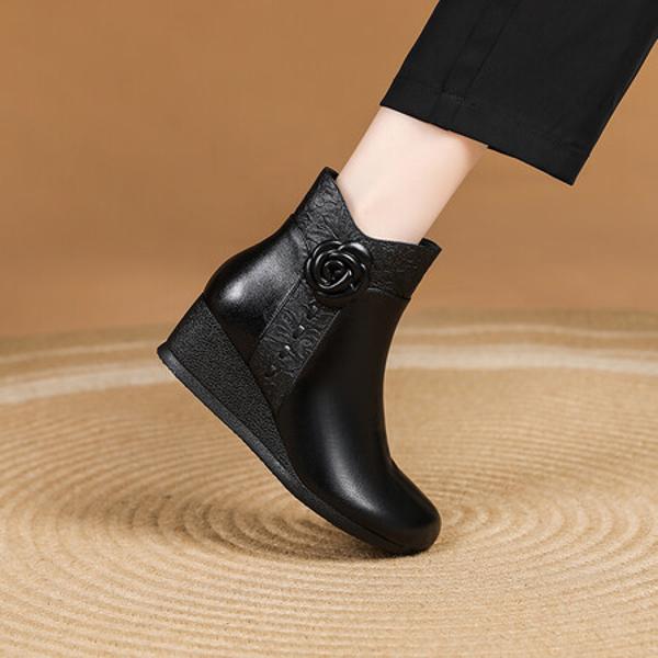 Elegance Meets Craftsmanship: Handcrafted Luxury Leather Heels(Exinyimeik797)