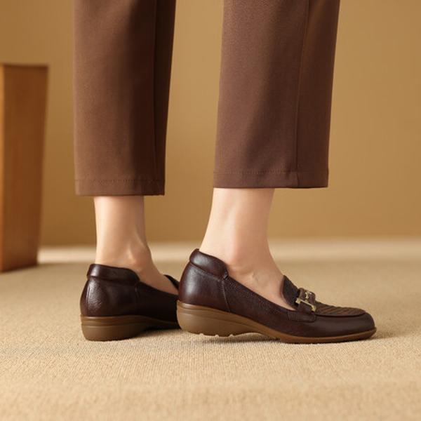 Handcrafted Luxury Leather Women's Shoes: Elegance in Every Stitch(Exinyimeik847)