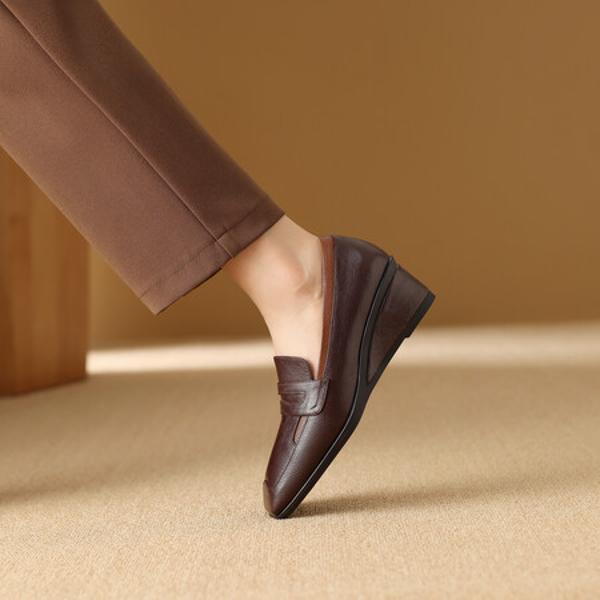 Exquisite Handcrafted Leather Women’s Shoes: Elegant Luxury(Exinyimeik862)